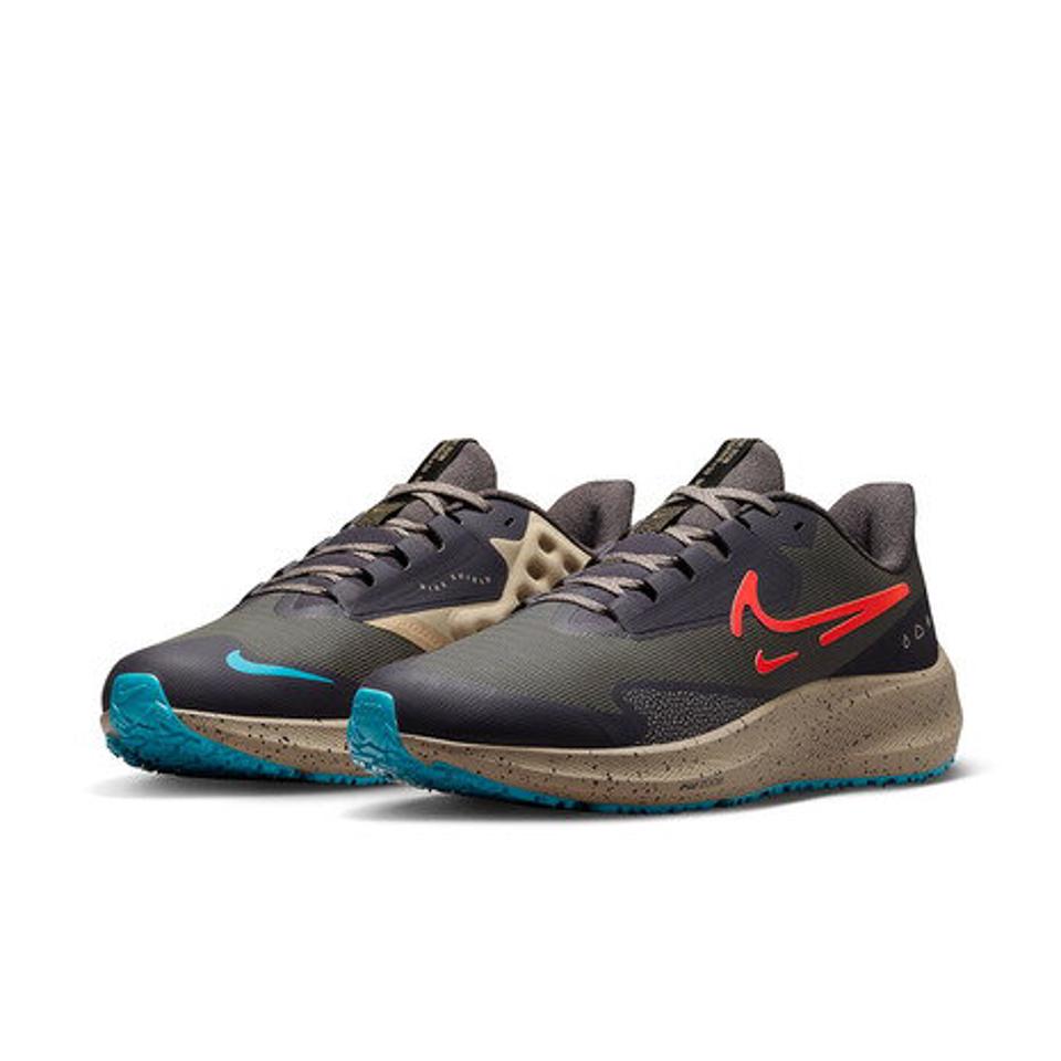 ナイキ（NIKE）（メンズ）ランニングシューズ メンズ ブラウン エア ズーム ペガサス 39 シールド DO7625-200 スニーカー ジョギングシューズ シューズ