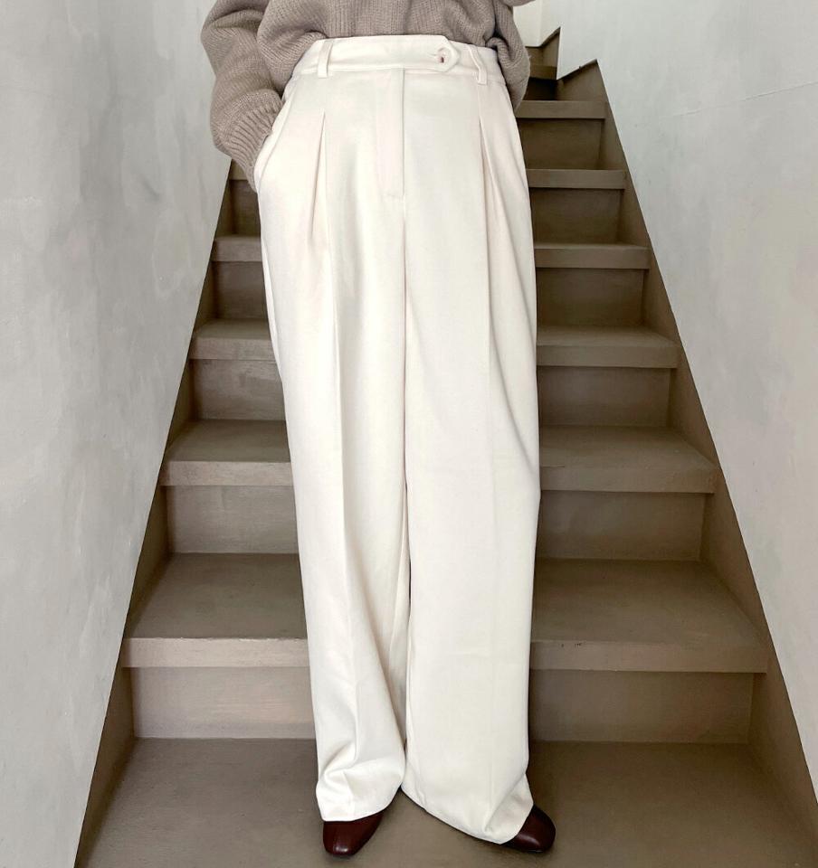 【マラソン特価】ボタンタックワイドスラックス・t00102 レディース 【pt】スラックス パンツ ワイド タック ロングパンツ 単色 無地 シンプル ベーシック 大人 シック オフィス オケージョン ハイウエスト ストレート フルレングス 秋 冬 韓国ファッション セール