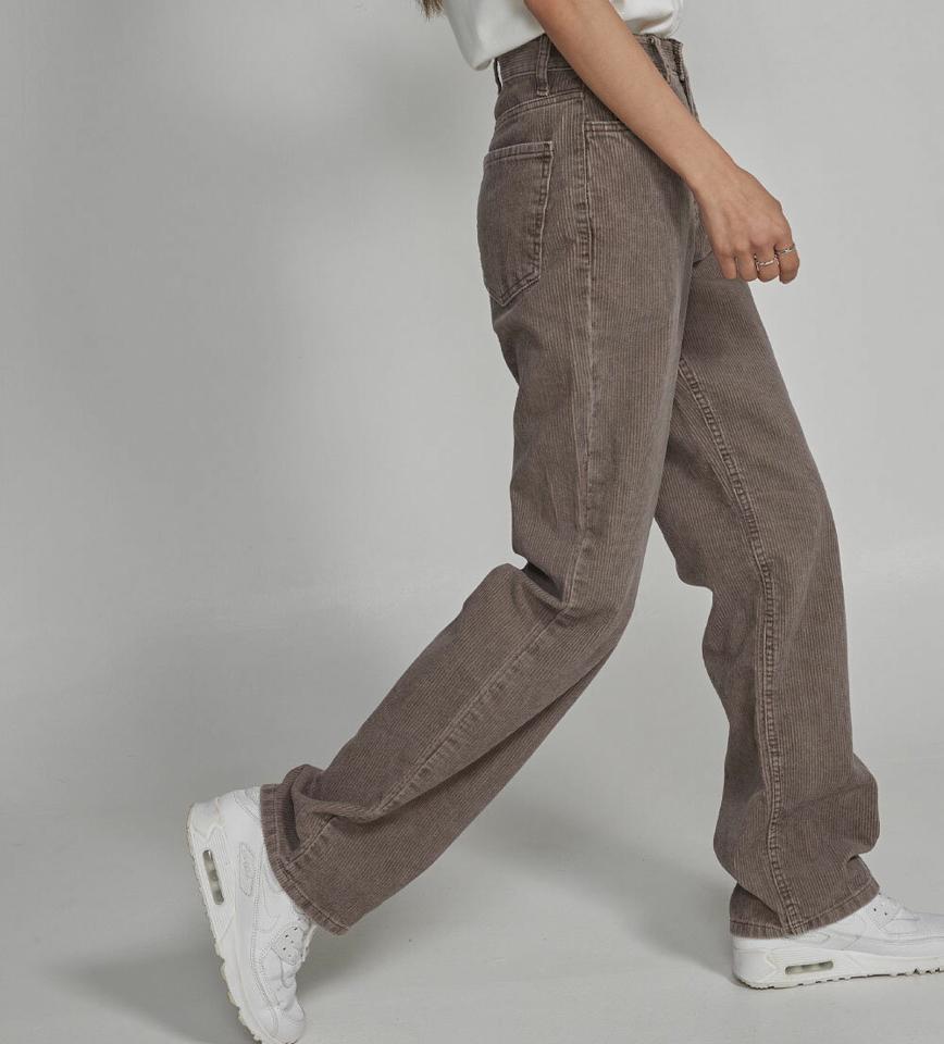 ワイドコーデュロイパンツ・t00125 レディース 【pt】パンツ ズボン ロングパンツ コーデュロイ ワイド 単色 無地 シンプル ベーシック 季節感 カラーパンツ ハイウエスト ベルトループ ストレート コットン 綿 秋 冬 韓国ファッション クリスマス