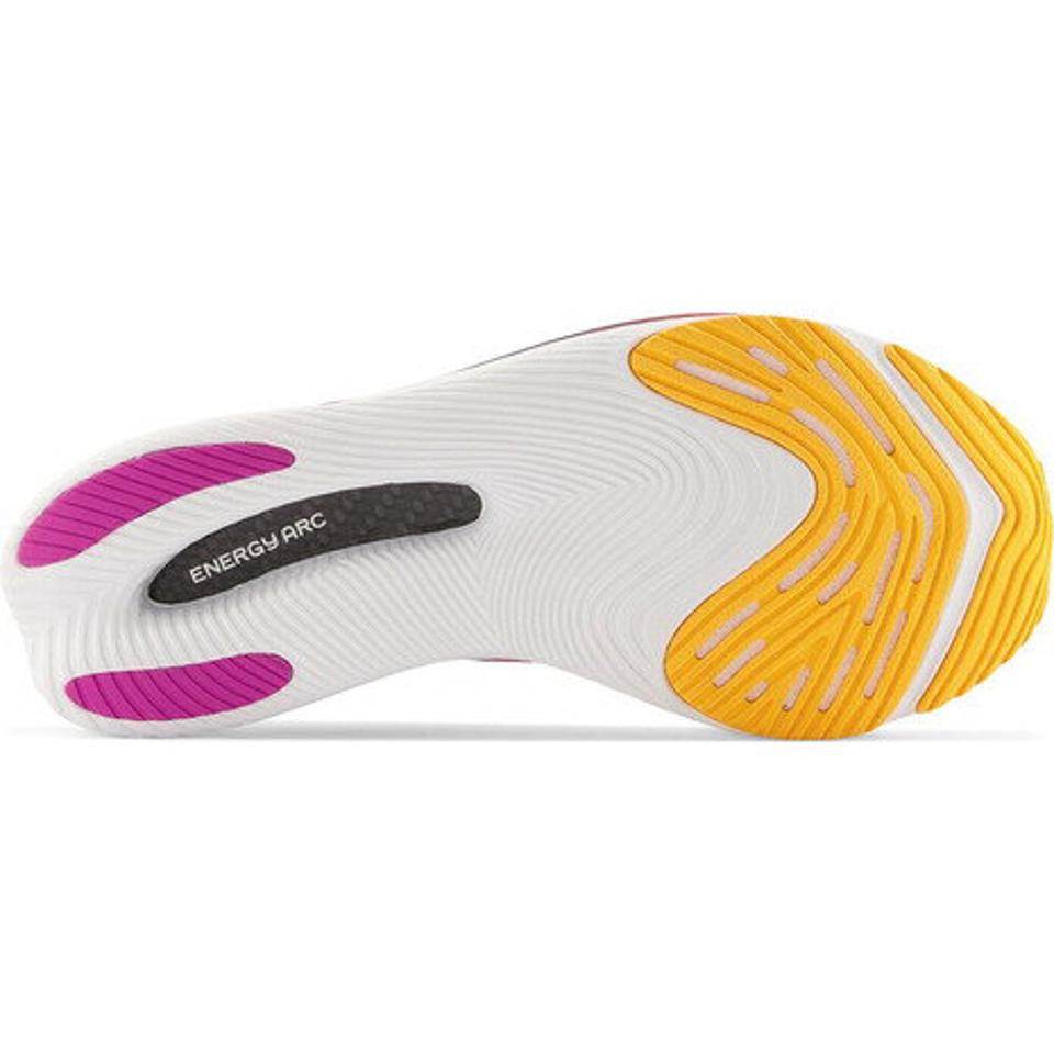 ニューバランス（new balance）（レディース）ランニングシューズ レディース フューエル FuelCell SC Pacer レッド WFCRRCEB スニーカー