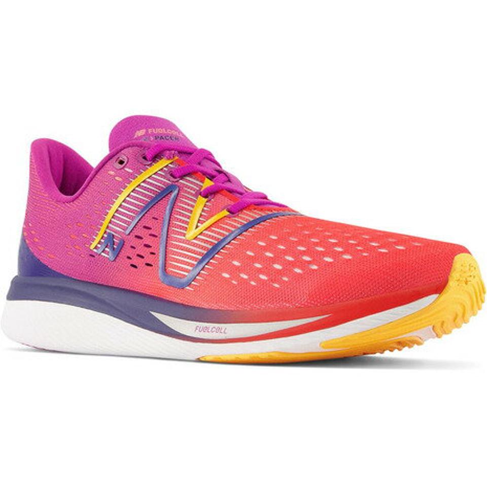 ニューバランス（new balance）（レディース）ランニングシューズ レディース フューエル FuelCell SC Pacer レッド WFCRRCEB スニーカー