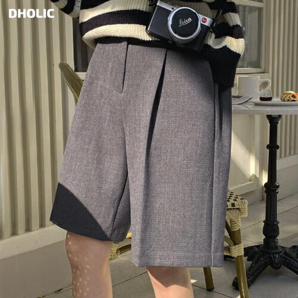 タックハーフスラックスパンツ・t00255 レディース 【pt】パンツ ズボン 半ズボン ハーフパンツ スラックス タック 単色 無地 シンプル ベーシック シック 大人 おしゃれ きれいめ ハイウエスト ワイド ベルトループ 秋 冬 韓国ファッション