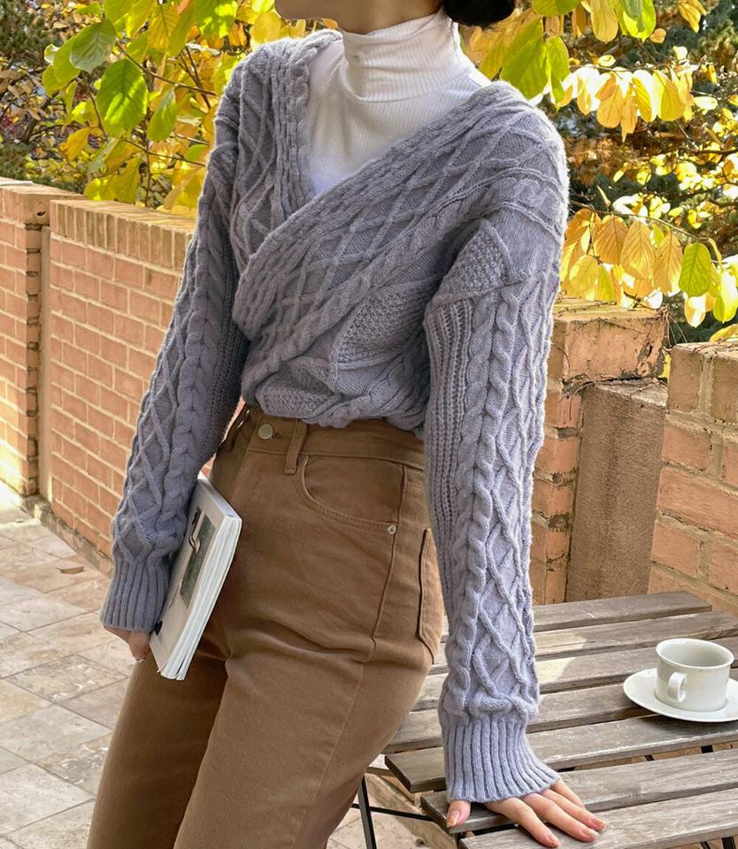 ストラップ付カシュクールケーブルニット・t00102 レディース 【tops】トップス ニット 長袖 カシュクール ケーブル編み ストラップ ウエストマーク Vネック デコルテ カジュアル シンプル 大人 秋 冬 韓国ファッション