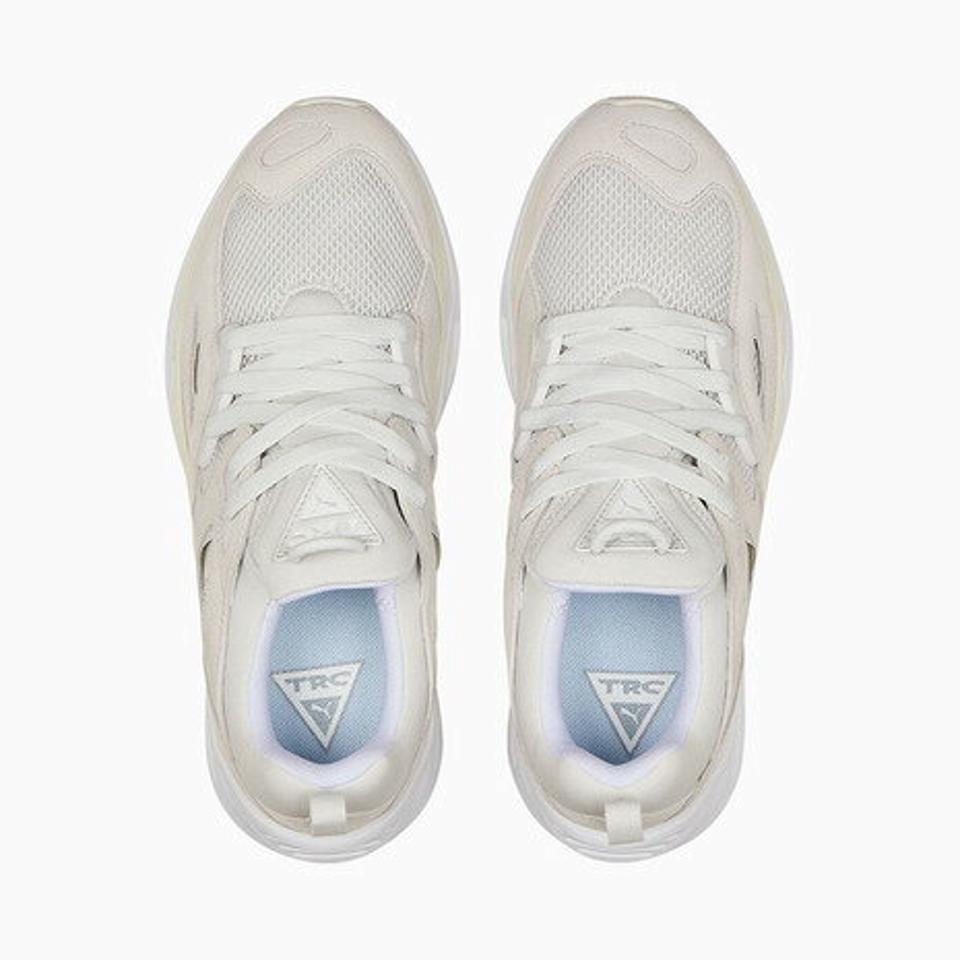 プーマ（PUMA）（メンズ）スニーカー メンズ 白 TRC ブレイズ トーナル スニーカー ホワイト 38861602 スポーツシューズ