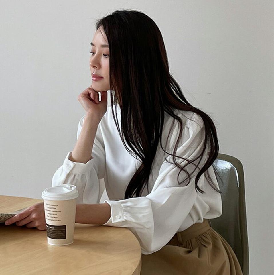 ハーフネックボタンブラウス・t00137 レディース 【bl】トップス ブラウス 長袖 ハーフネック 単色 無地 シンプル 大人 きれいめ オフィス ベーシック パフスリーブ ハーフネック ラウンドヘム 白 ホワイト 秋 冬 韓国ファッション