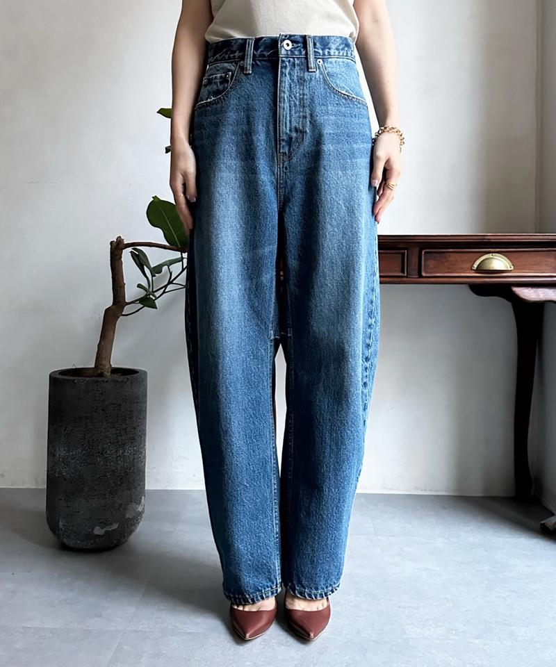 【ベストセラーアイテム】カーブデニム