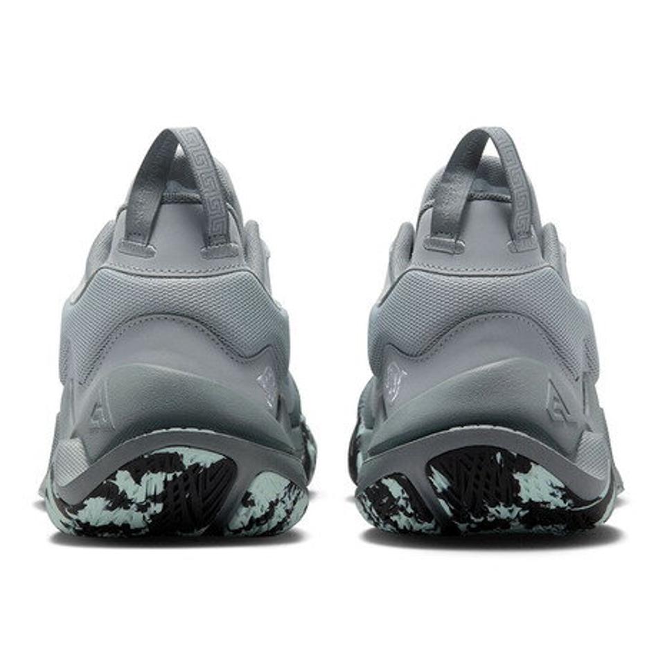 ナイキ（NIKE）（メンズ）バスケットシューズ バッシュ ヤニス イモ—タリティ2 GIANNIS IMMORTALITY 2 DM0825-004