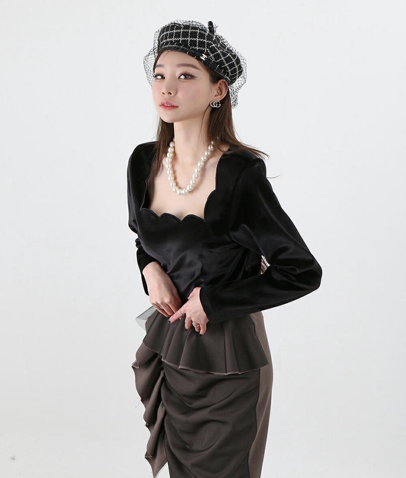 【マケット特価】スクエアネックベロアブラウス・p000163 レディース 【bl】トップス ブラウス 長袖 ベロア スクエアネック デコルテ 鎖骨 光沢感 ツヤ フェミニン ウェーブ ピンク かわいい 可愛い 秋 冬 韓国ファッション MKT セール