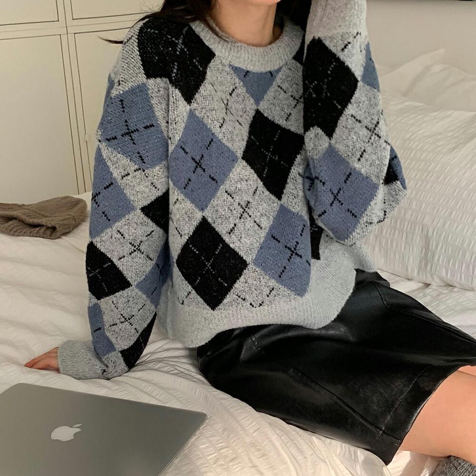ラウンドネックアーガイルニット・p000242 レディース 【tops】トップス ニット 長袖 アーガイル柄 柄ニット ラウンドネック ラフ ショート丈 クロップド丈 秋 冬 韓国ファッション MKT