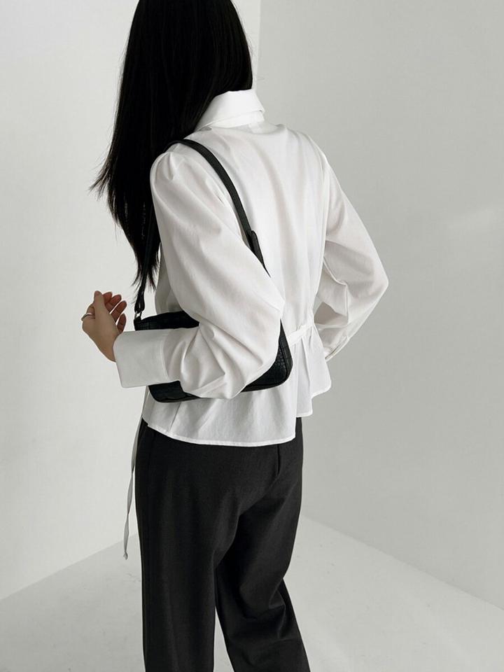 ドロストペプラムシャツ・p000151 レディース 【bl】トップス シャツ ペプラム お腹カバー 長袖 襟 白　ホワイト ドロスト 絞り 単色 無地 シンプル 大人 きれいめ 秋 冬 韓国ファッション MKT