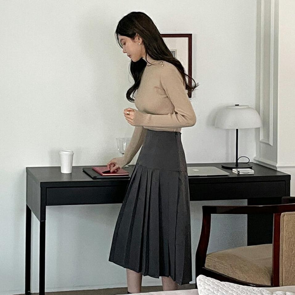 ショルダーボタンタートルニット・t00156 レディース 【tops】トップス ニット 長袖 タートルネック ボタン リブ 単色 無地 シンプル スリム 大人 きれいめ カジュアル 秋 冬 韓国ファッション