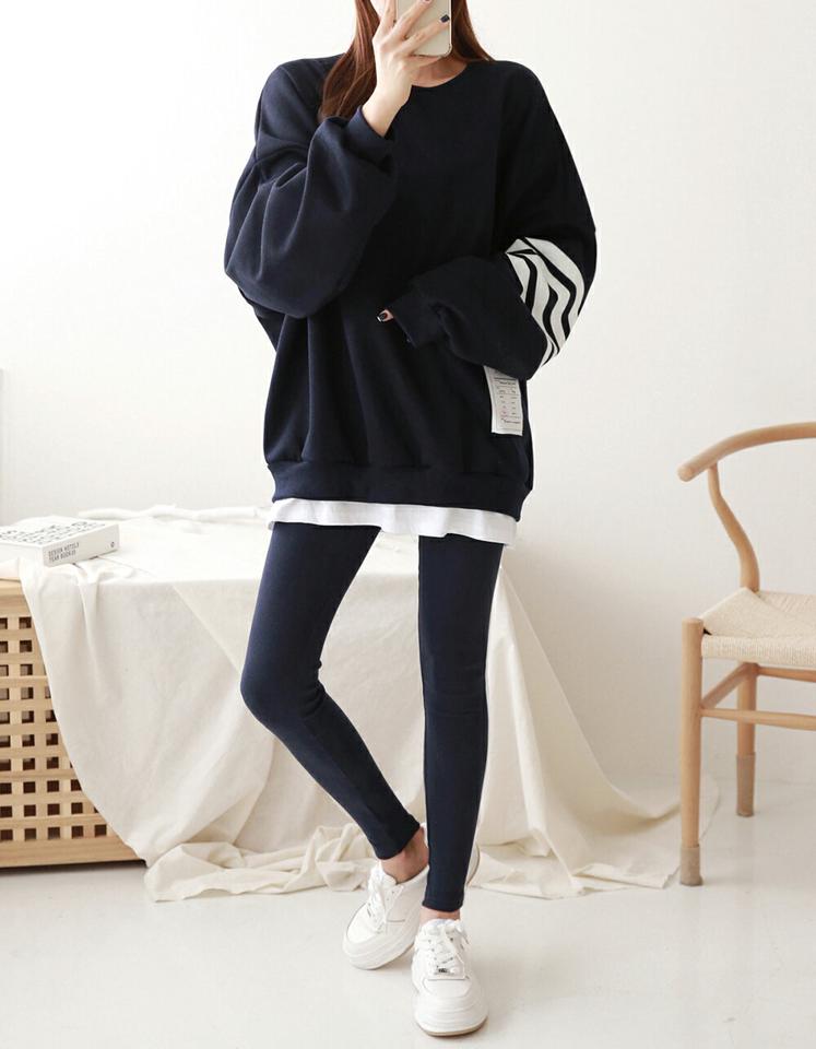 配色スウェット&レギンスSET・p000030 レディース 【pt】セットアップ setup トップス トレーナー スウェット 長袖 ライン 配色 ゆったり オーバーサイズ ラフ ラウンドネック 体型カバー レギンス パンツ スリム 秋 冬 韓国ファッション MKT