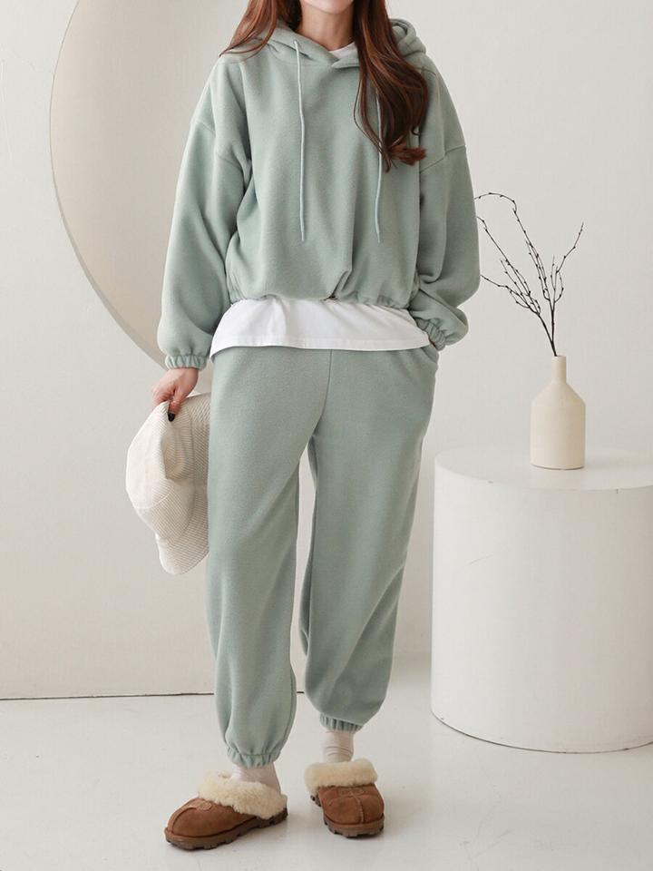 【マケット特価】両起毛パーカー&ジョガーパンツSET・p000031 レディース 【pt】セットアップ setup トップス パーカー フード フーディー 長袖 ズボン ジョガーパンツ ロング 裏起毛 無地 シンプル 楽ちん ワンマイルウェア カジュアル 冬 韓国ファッション MKT セール