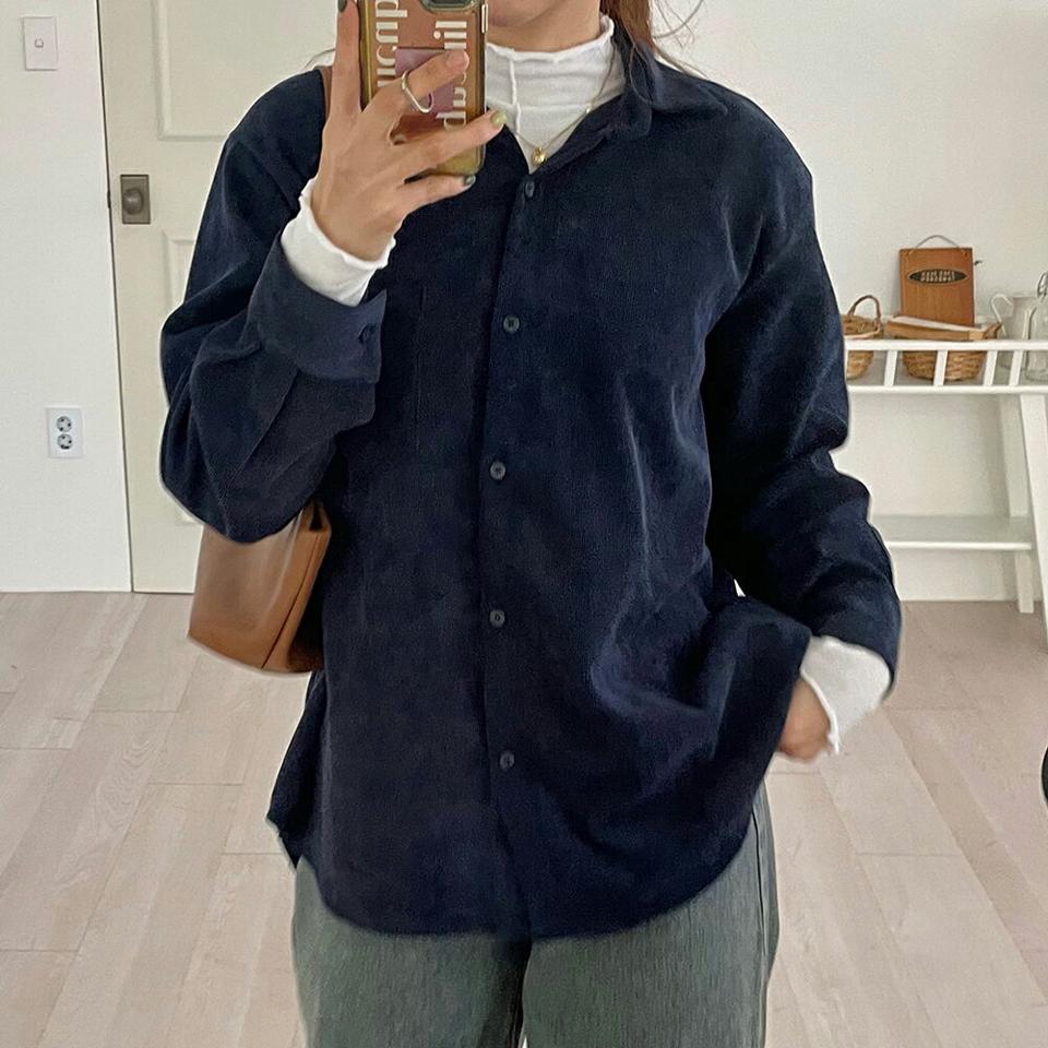 コーデュロイポケットシャツ・p000063 レディース 【bl】トップス シャツ 長袖 コーデュロイ ポケット 単色 無地 シンプル リブ　カジュアル ネイビー 紺 大人 ベーシック 秋 冬 韓国ファッション MKT