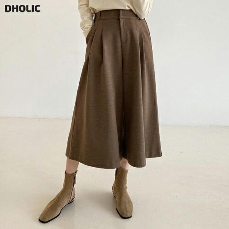 裏起毛8分丈ツータックワイドパンツ・p000126 レディース 【pt】パンツ ズボン ロング ワイド ツータック クロップド丈 八部丈 単色 無地 シンプル 大人 カジュアル 裏起毛 体型カバー 秋 冬 韓国ファッション MKT