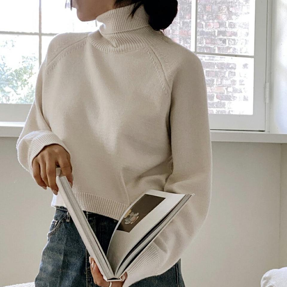 タートルネッククロップドニット・p000117 レディース 【tops】トップス ニット 長袖 タートルネック ハイネック 単色 無地 シンプル ベーシック 大人 グレー カジュアル ラフ 秋 冬 韓国ファッション MKT