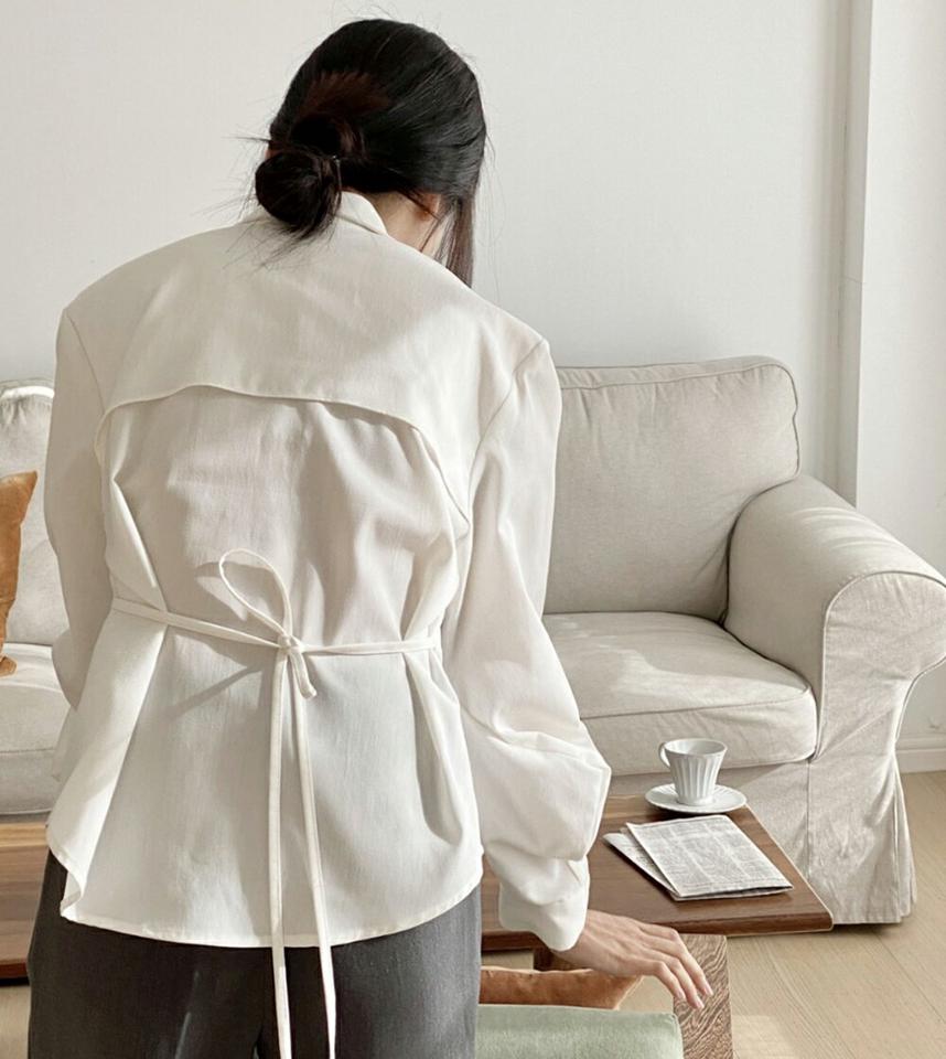 ガンフラップリボンシャツ・p000111 レディース 【bl】トップス シャツ 長袖 りぼん フラップ 襟 単色 無地 シンプル オフィス 大人 白 ホワイト 秋 冬 韓国ファッション MKT