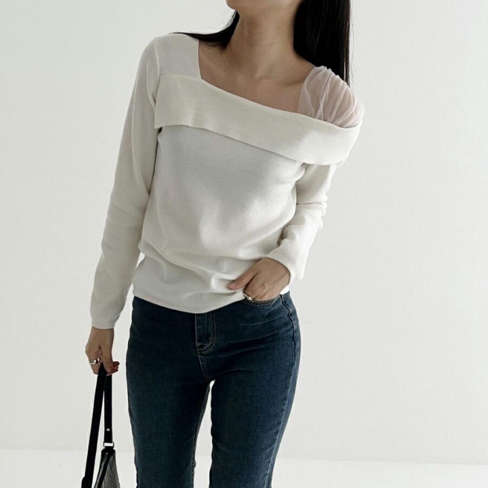 アンバランスシアーショルダーニット・p000073 レディース 【tops】トップス ニット 長袖 アンバランス シアー シースルー 透け感 袖コン デコルテ シンプル かわいい 可愛い 大人 秋 冬 韓国ファッション MKT