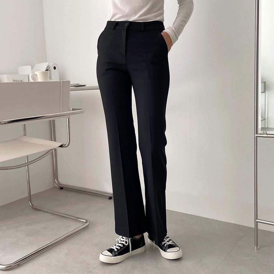 裏起毛スリムフレアスラックス・p000012 レディース 【pt】パンツ ズボン スラックス ロング スリム フレア 裏起毛 単色 無地 シンプル ベーシック きれいめ オケージョン オフィス 骨格ストレート 冬 韓国ファッション MKT