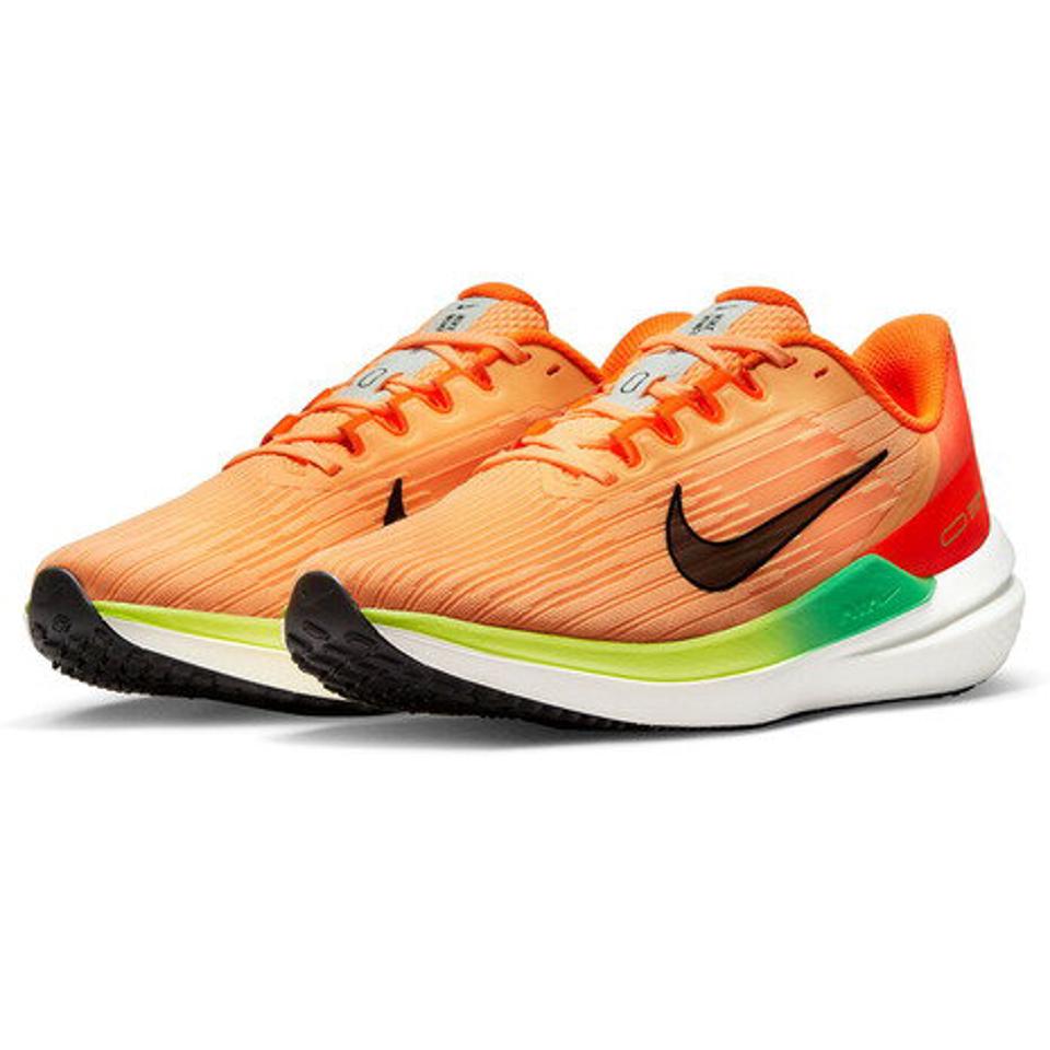 ナイキ（NIKE）（レディース）ランニングシューズ レディース オレンジ エア ウィンフロー 9 DD8686-800 スニーカー