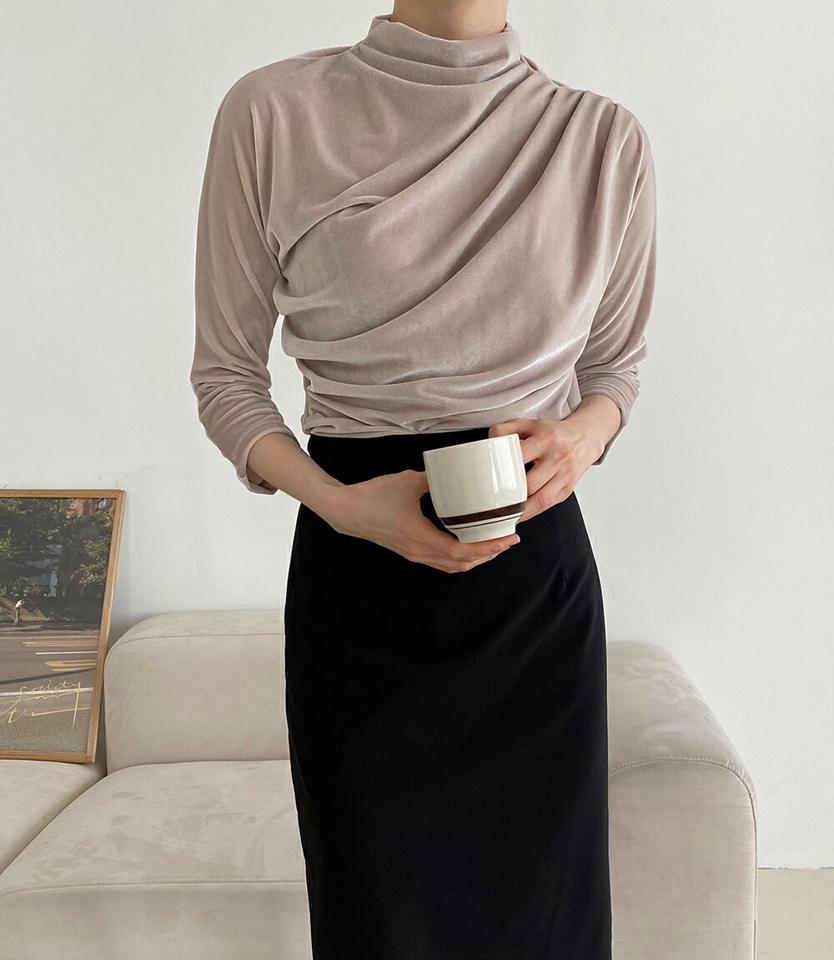 ドレープベロアTシャツ・p000229 レディース 【tops】トップス Tシャツ 長袖 ドレープ ベロア 上品 きれいめ 大人 フェミニン スリム クロップド丈 ショート丈 単色 シンプル 秋 冬 韓国ファッション MKT