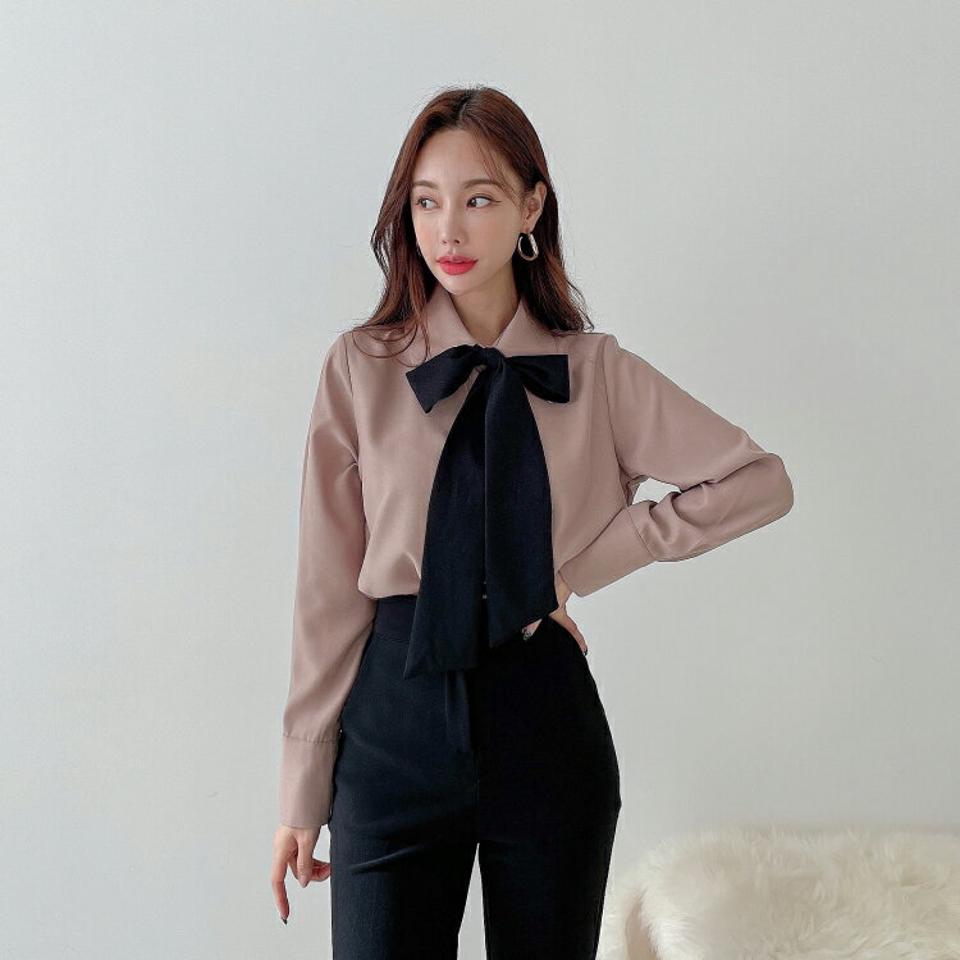 配色リボンカラーブラウス・p000095 レディース 【bl】トップス ブラウス 長袖 りぼん ボウタイ 襟コン 配色 バイカラー 単色 無地 シンプル かわいい 可愛い 大人 オケージョン オフィス 結婚式 秋 冬 韓国ファッション MKT