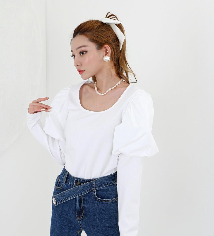 【マケット特価】UネックパフTシャツ・p000271 レディース 【tops】トップス Tシャツ 長袖 パフスリーブ Uネック ボリューム袖 袖コン デコルテ 深い 単色 無地 シンプル かわいい カジュアル 秋 冬 韓国ファッション MKT セール