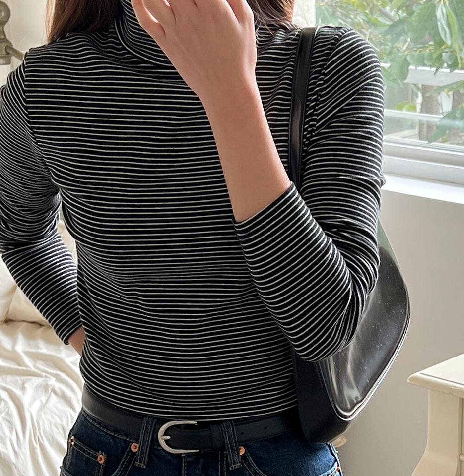 ボーダータートル長袖Tシャツ・p000369 レディース 【tops】トップス Tシャツ ロンT 長袖 ボーダー柄 タートルネック 細い カジュアル スリム 大人 ラフ 秋 冬 韓国ファッション MKT