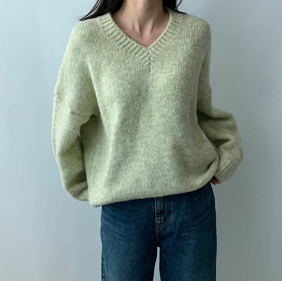 メランジVネックニット・p000419 レディース 【tops】トップス ニット 長袖 単色 無地 シンプル ベーシック メランジ Vネック 鎖骨 デコルテ 秋 冬 カジュアル ラフ かわいい 可愛い パステル 韓国ファッション MKT