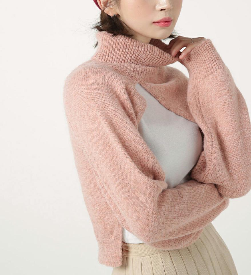 モヘア混タートルスリットニット・t00168 レディース 【tops】トップス ニット 長袖 ユニーク 個性的 タートルネック スリット モヘア 単色 無地 シンプル クロップド丈 ショート丈 カラーニット レイヤード カジュアル 秋 冬 韓国ファッション