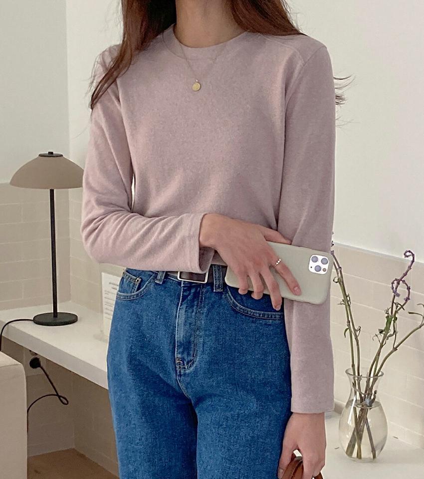 【マケット特価】アンゴラ混起毛長袖Tシャツ・p000665 レディース 【tops】トップス Tシャツ 長袖 ロンT 単色 無地 シンプル ベーシック 大人 カジュアル ラウンドネック 起毛 アンゴラ ラフ 秋 冬 韓国ファッション MKT セール