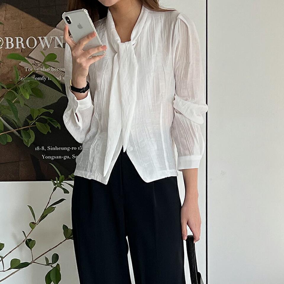 リボンネックリンクルブラウス・p000654 レディース 【bl】トップス ブラウス 長袖 リンクル りぼん ボウタイ 襟コン フェミニン 大人 きれいめ 単色 無地 シンプル シワ オフィス 秋 冬 韓国ファッション MKT