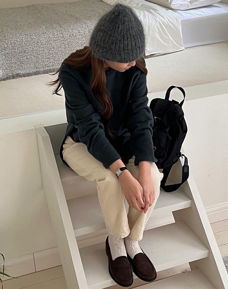ワイドスリット長袖Tシャツ・p000650 レディース 【tops】トップス Tシャツ ロンT 長袖 スリット 深い ワイド 単色 無地 シンプル 体型カバー 大人 カジュアル ラウンドネック 秋 冬 韓国ファッション MKT