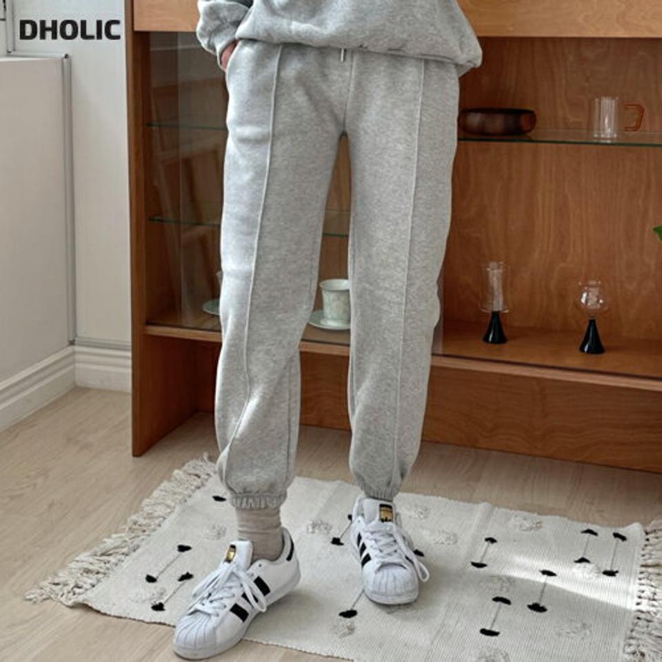 【スーパーセール特価】裏起毛センターラインスウェットジョガーパンツ・p000615 レディース 【pt】パンツ ズボン ロング ジョガーパンツ スウェット センターライン 単色 無地 シンプル カジュアル ラフ ウエストゴム 裏起毛 ラフ 絞り 冬 韓国ファッション MKT