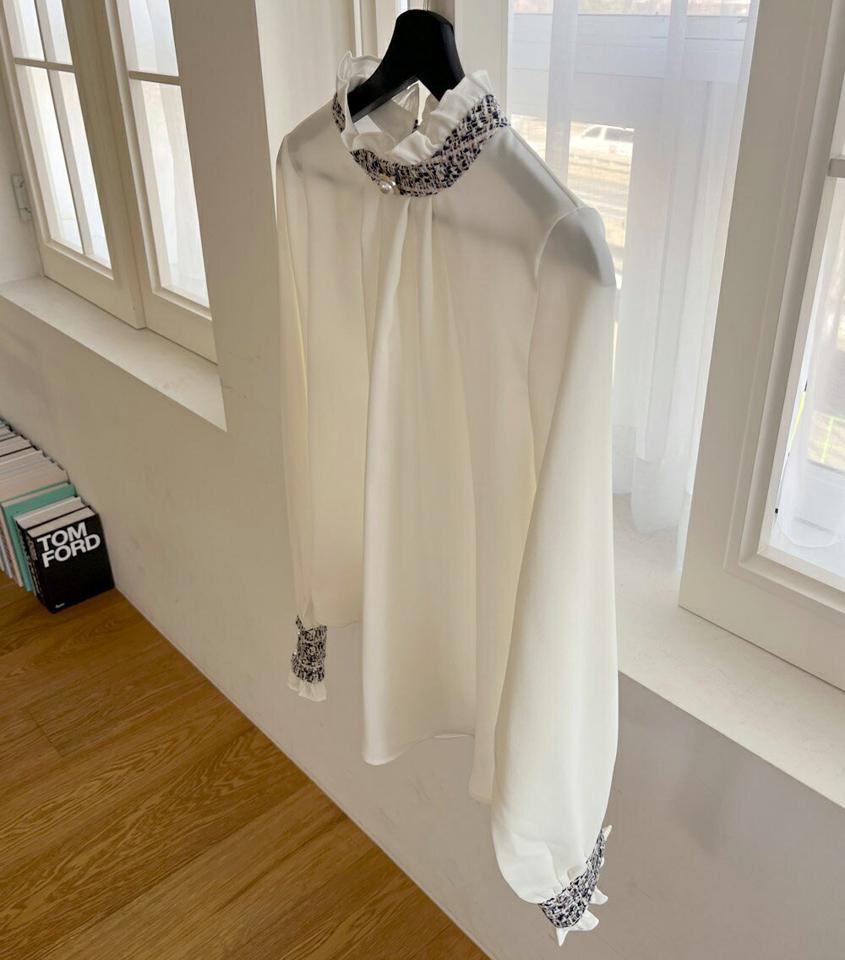 ツイード配色フリルブラウス・t00194 レディース 【bl】トップス ブラウス 長袖 フリル ハーフネック 配色 ツイード かわいい 可愛い ガーリー 大人 きれいめ パールボタン ラウンドネック ギャザー 秋 冬 韓国ファッション