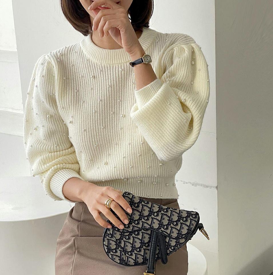 フェイクパールパフニット・t00192 レディース 【tops】トップス ニット 長袖 パール パフスリーブ ボリューム袖 ラウンドネック かわいい 可愛い 大人 きれいめ クロップド丈 フェミニン 秋 冬 韓国ファッション