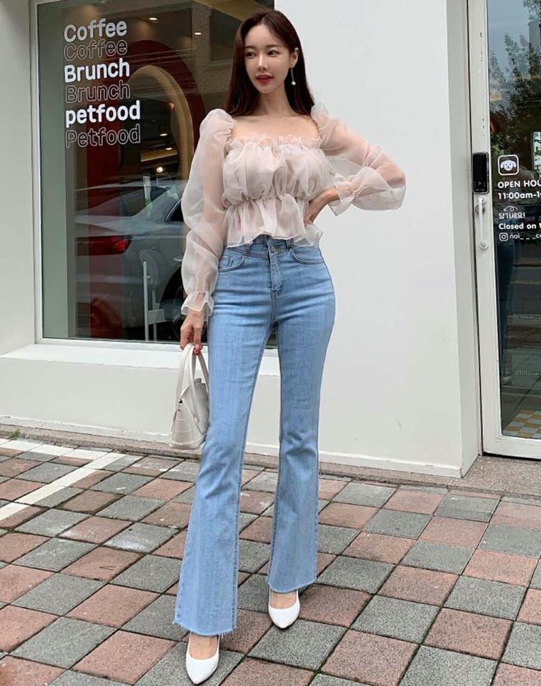 シアーペプラムパフブラウス・p000519 レディース 【bl】トップス ブラウス 長袖 透け感 シアー シースルー パフスリーブ ペプラム かわいい 可愛い デコルテ スクエアネック フェミニン ガーリー 秋 冬 韓国ファッション MKT