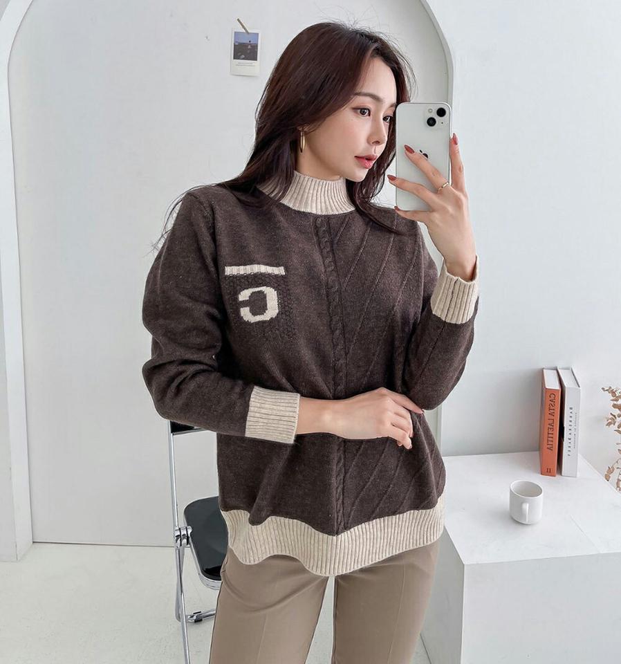 ウール混Cロゴ配色ニット・p000478 レディース 【tops】トップス ニット 長袖 ウール ロゴ イニシャル 配色 バイカラー 大人 カジュアル ケーブル編み メランジ 秋 冬 韓国ファッション MKT