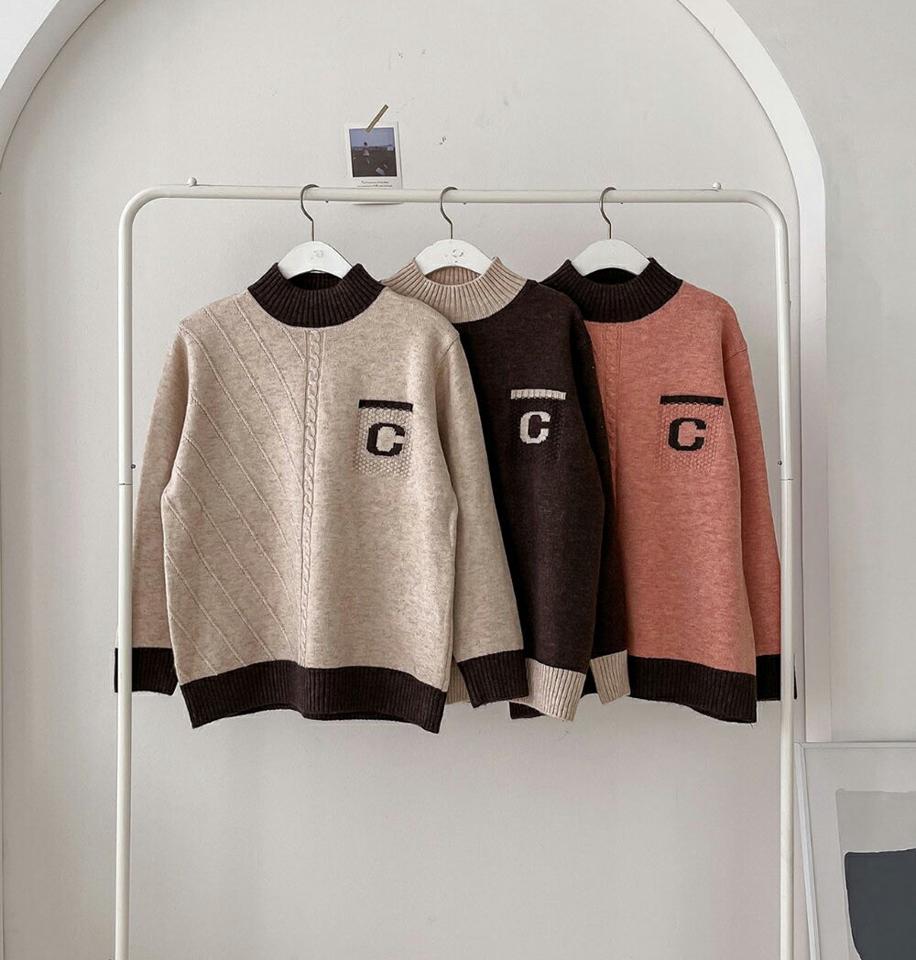 ウール混Cロゴ配色ニット・p000478 レディース 【tops】トップス ニット 長袖 ウール ロゴ イニシャル 配色 バイカラー 大人 カジュアル ケーブル編み メランジ 秋 冬 韓国ファッション MKT