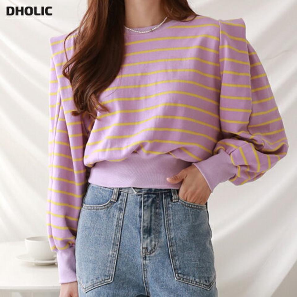 ボーダーショルダータックスウェット・p000581 レディース 【tops】トップス スウェット トレーナー 長袖 ボーダー柄 袖コン パワーショルダー ラウンドネック クロップド丈 短丈 ショート丈 カジュアル ラフ 秋 冬 韓国ファッション MKT