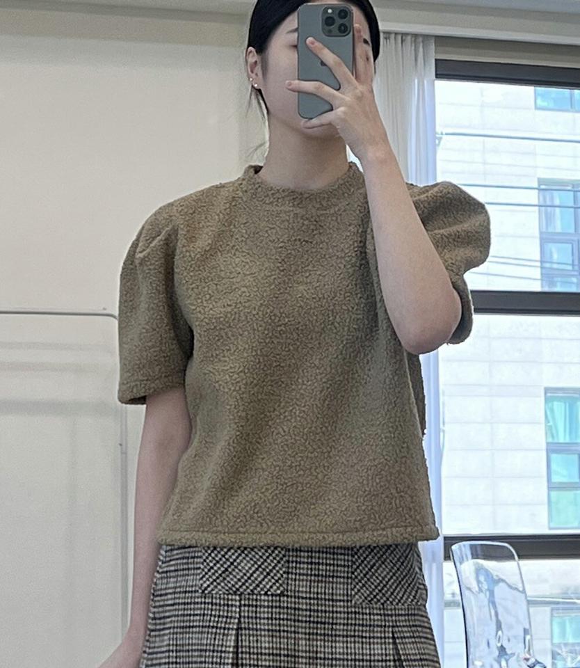 ウール混ブークレパフ半袖Tシャツ・p000761 レディース 【tops】トップス Tシャツ 半袖 ハーフスリーブ ブークレ パフスリーブ ラウンドネック 単色 無地 シンプル もこもこ かわいい 可愛い 秋 春 冬 韓国ファッション MKT