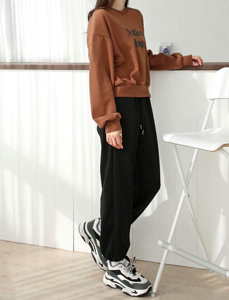 エコファー裏地スウェットジョガーパンツ・p000635 レディース 【pt】パンツ ズボン ロング丈 スウェット ジョガーパンツ ウエストゴム 楽ちん ラフ 単色 無地 シンプル カジュアル フェイクファー 冬 韓国ファッション MKT