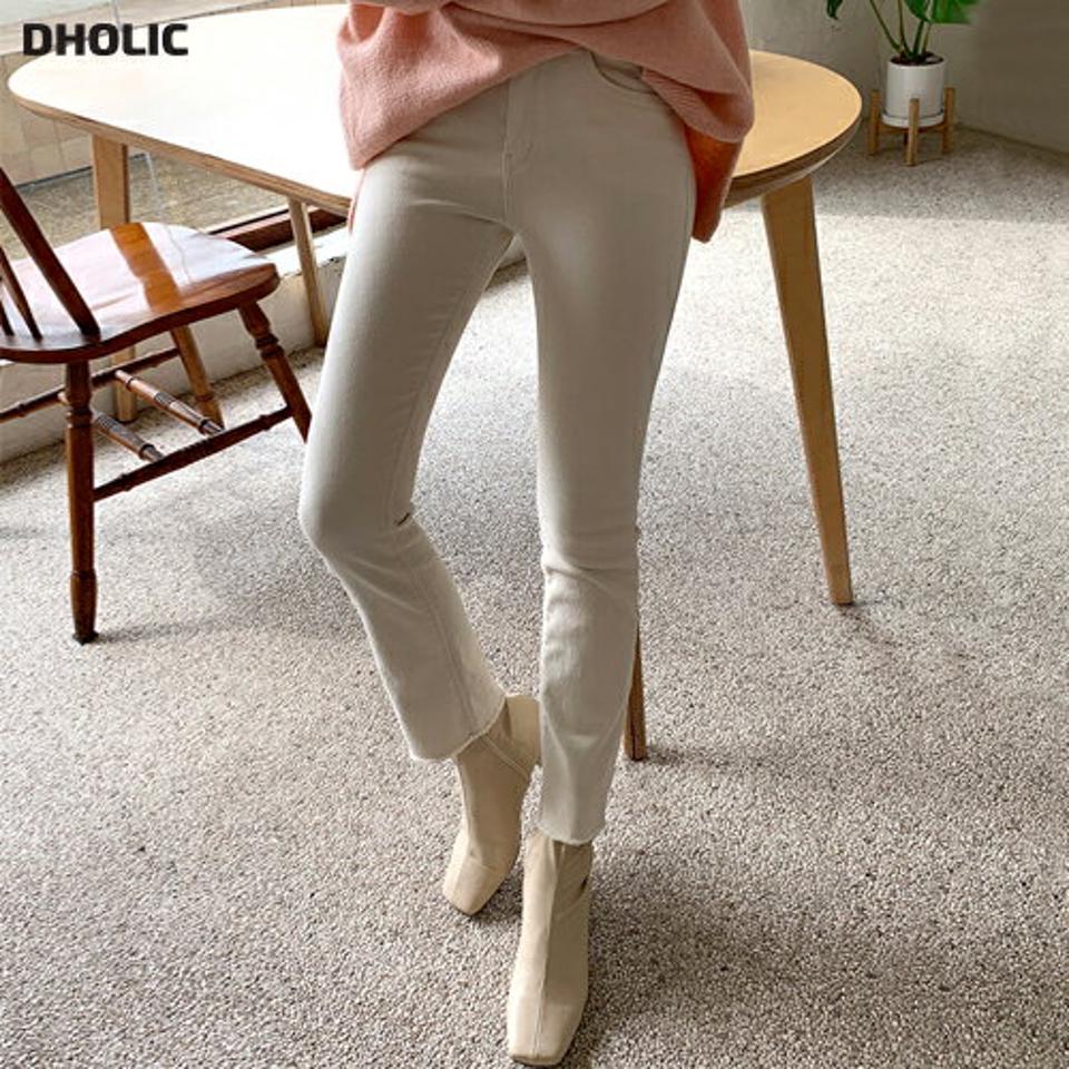 裏起毛カットオフフレアパンツ・p000530 レディース 【pt】パンツ ズボン ロング丈 カットオフ 切りっぱなし 裏起毛 単色 無地 シンプル ベーシック スリム スキニー カジュアル ラフ 秋 冬 韓国ファッション MKT