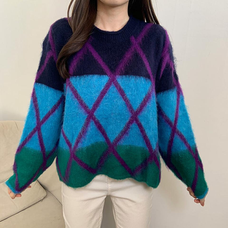 【マケット特価】起毛ダイヤ配色ニット・p000475 レディース 【tops】トップス ニット 長袖 配色 ダイヤ柄 起毛 ラウンドネック カジュアル カラーニット 柄ニット 大人 秋 冬 韓国ファッション MKT セール