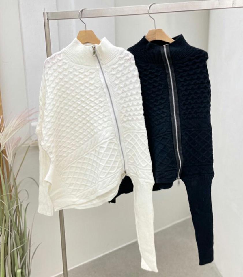 【マケット特価】アンバランスジップケーブルニット・p000723 レディース 【tops】トップス ニット 長袖 ケーブル編み ジップアップ アンバランス ユニーク ハイネック シンプル カジュアル 個性的 リブ 秋 冬 韓国ファッション MKT セール