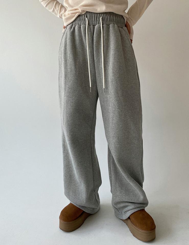 裏起毛スウェットワイドパンツ・p000852 レディース 【pt】パンツ ズボン ロング丈 ワイド スウェット 裏起毛 ウエストゴム 単色 無地 シンプル カジュアル ラフ 体型カバー ワンマイルウェア 大人 冬 韓国ファッション MKT