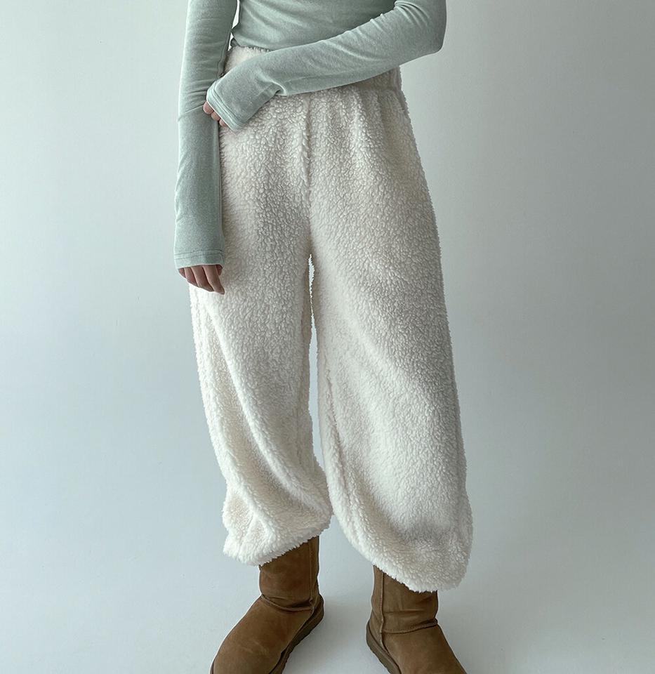 【マケット特価】2WAYボアワイドパンツ・p000928 レディース 【pt】パンツ ズボン ロング丈 ウエストゴム ワイド ボア 単色 無地 シンプル カジュアル ラフ 体型カバー ワンマイルウェア 大人 秋 冬 韓国ファッション MKT セール