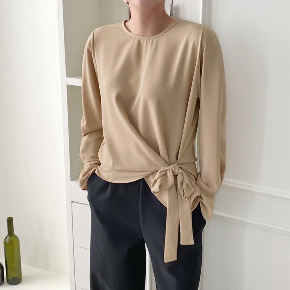 リボンアンバランスヘムブラウス・p000863 レディース 【bl】トップス ブラウス 長袖 りぼん アンバランス ラウンドネック 単色 無地 シンプル 大人 かわいい 秋 冬 韓国ファッション MKT