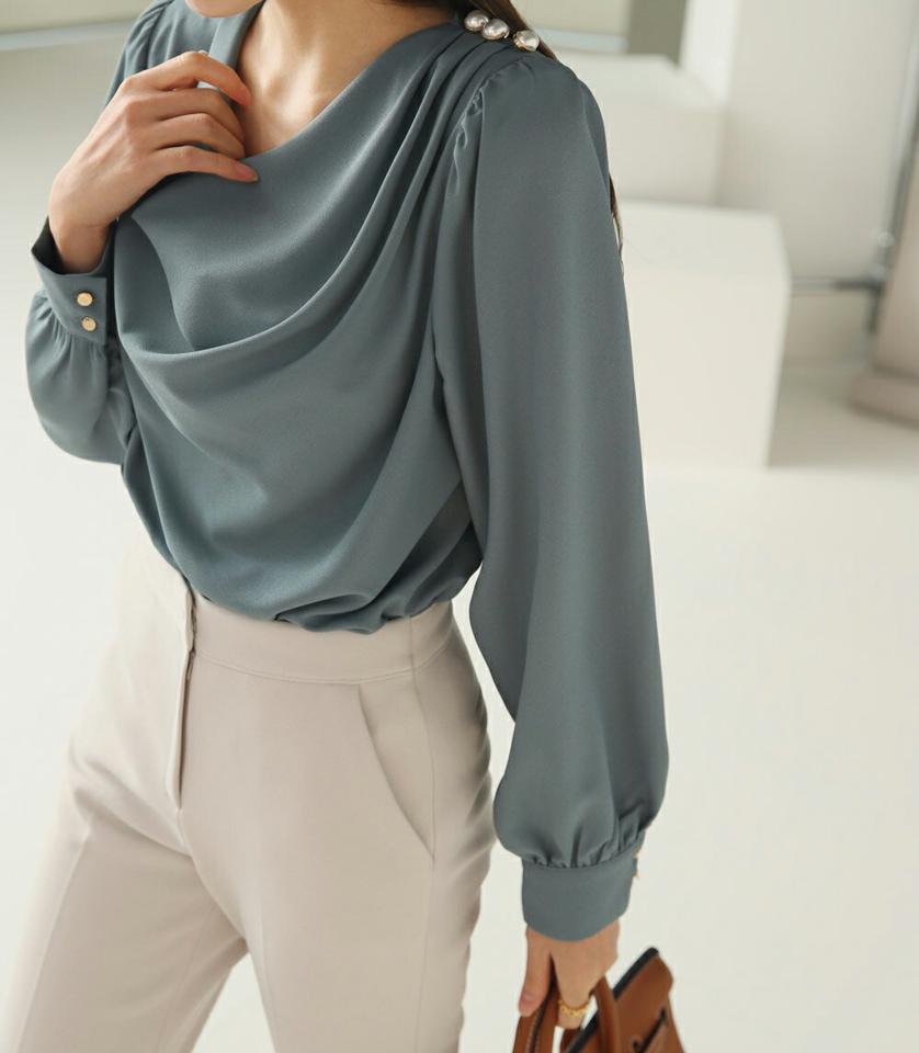 フェイクパールドレープブラウス・b00213 レディース 【bl】トップス ブラウス 長袖 パール ドレープ 上品 きれいめ 単色 無地 シンプル 青 ブルー オフィス オケージョン 肩パッド パフスリーブ 秋 冬 韓国ファッション