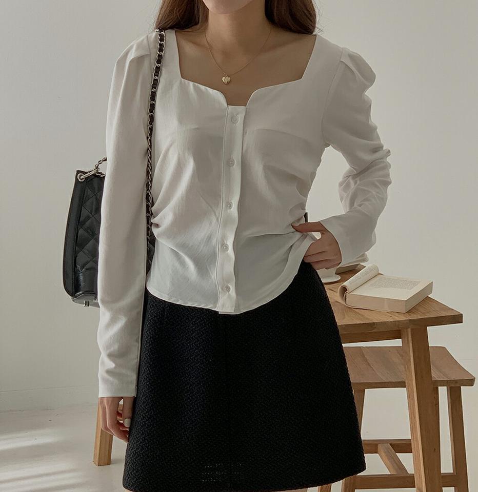 【マケット特価】ギャザーリボンパフブラウス・p000708 レディース 【bl】トップス ブラウス 長袖 りぼん ギャザー デコルテ 鎖骨 パフスリーブ フェミニン 大人 お呼ばれ デート きれいめ かわいい 秋 冬 韓国ファッション MKT セール